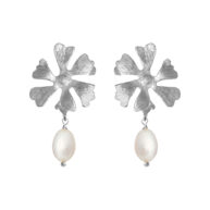Earrings 5706 in Silver with White freshwater pearl