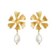 Earrings 5706 in Gold plated silver with White freshwater pearl